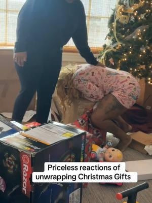 Priceless Reactions of unwrapping gifts on Christmas morning. I love my family. #christmastime #christmas2024 #christmas #gifts #pricelessmoments #pricelessreaction #happyholidays #happytimes #happytimestogether #waterfountain #quest3 #Quest3S  #vr #merrychristmas2024 #MerryChristmasEveryone #merrychristmas #excitment #joy #tinkfamilygrindandhustle #tink_paperqueen #timeofgiving #christmasseason #razorbike #razordirtbike #iphone #fypシ #fypシ゚viral  #fyp #christiantiktok #digitaltoaster #tiktok  #christmasgiftsideas #gifts #family #vrial  #vrgame #quest3games @SexyB @Savannah @J evans beauty academy @𝘼𝙣𝙖𝙮𝙖𝙝𝙎𝙩𝙖𝙧🌈🫧 @Domo @Pretty_lil_thing 