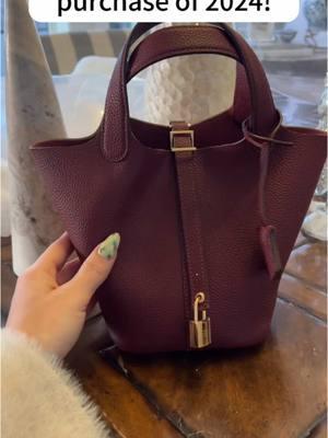 Just restocked & ONLY 127 in stock! The most gorgeous color!!! This leather bucket bag is affordable perfection if you love a certain high end size 18 leather bag!!! #leatherbag #leatherpurse #affordablehandbags #handbags #TikTokShop #giftsforher #lookforless #tiktokshopcreatorpicks #affordablefashion 