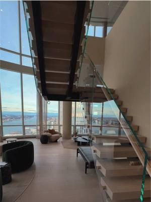 a moment for this living area 🤍 #nyc #apartmenttour #nycrealestate #homeforsale #hudsonyards #livingroomdecor #penthouse #nycapartment #interiordesign 