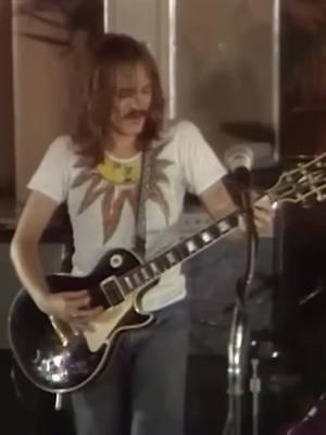 repost from @slash repost from @classicrockmomentsinhistory Humble Pie and The Blackberries performing “30 Days in the Hole” Live on the Midnight Special  #Music #RockNRoll #HumblePie #TheBlackberries iiii]; )'