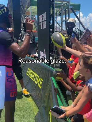 I would’ve done the same thing tbh 🤷‍♂️ @Keisean “Kei” Henderson 🦦 #keiseanhenderson #ot7 #7on7 #funny #glaze #football 