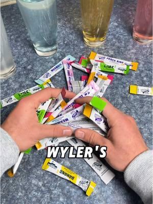 This Wyler's Light Tiktok Bundle is exclusively on sale on tiktok shop RIGHT NOW ‼️👆 take advantage of this sale, and make your water actually taste good 🤤 #wylers #wylerslight #drinkmix #drinkmixpackets #singlestogo #sugarfree 