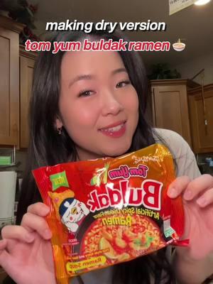 Replying to @boweltickler let’s try this again but dry version 🙈 #buldak #buldakramen #buldaknoodles #samyangnoodles #samyang #samyangbuldak #buldaktomyum #samyangtomyum #tomyum 