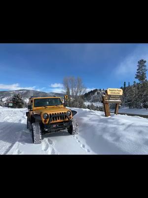 #jeeplife #jeep #beer #brewingadventure #localbeer #fall2024 #colarado #rockymountains #yolo #livingmybestlife #livinginthemoment 