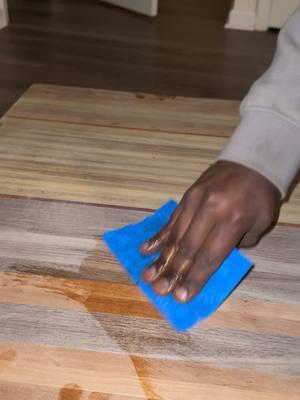 Using Odie’s oil for the first time on this cutting board and I love the results. This will definitely be my go to for natural wood color. #carpenter #woodworking #carpentryskills #woodwork #DIY #naturalwood #wood #exoticwood #accentwallideas #luxuryhomes #cuttingboard #howto #tuturial 