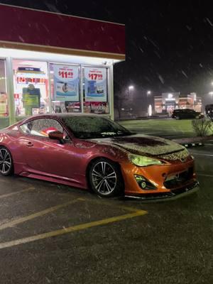 Time for constant snow #fypシ #foryou #foryoupage #snowfall #firstsnow #brzfrsgt86 #circlek @Circle K Stores 