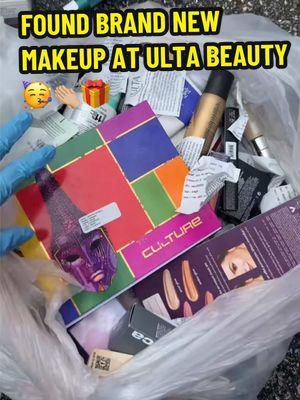 Found Brand New Makeup at Ulta Beauty!🎁🎉👏🏼 #ultabeauty #ultahaul #ultamakeup #ultafinds #meldidumpsterdive #dumpsterdive #dumpsterdiving #dumpsterdivers #dumpsterfinds 