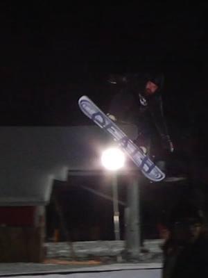 Andrew Brewer crushing it at Snowboy Productions Lowtide Nights. #ropetow #wildmountain #snow #minnesota #snowboard #snowboarding #snowboardtok 