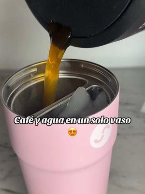 Café y agua para que te hidrates en un solo vaso #morningcoffee #coffeecup #worldcup #cup #chamber #TTSDelightNow #GiftGuide #TikTokShop #MadeMyYear #viraltiktok  ##creatorsearchinsights