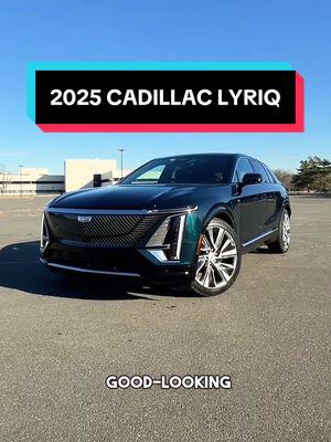 The 2025 Cadillac Lyriq does Apple CarPlay the best #cadillac #lyriq #applecarplay #cartok #carcommunity #carsoftiktok 