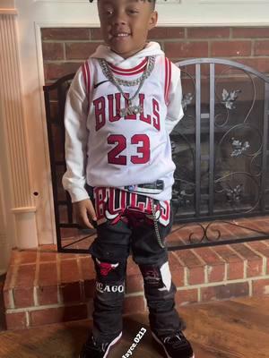 swagg is too unmatched so no need to try to catch up #fyp #dontletthisflop #newdance #tripout #kidswithlocs #locs #toddlersoftiktok #bulls #customjeans Jeans made  by mommy of course imma always snap on a custom