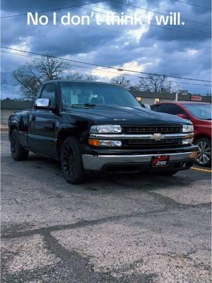 Gotta keep it classy ( I might go cateye) 😭🙌🏽 . #silverado #bubbleeye #stockbubbleeye #stepsidesinglecab #