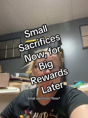 Say it with me “small sacrifices now for big rewards later” let’s get rid of more ish and get a nursery ready for baby boy 🥹 #therelatablemom ##relatablemom##declutteryourlife##decluttering##housetohome##exhoarder