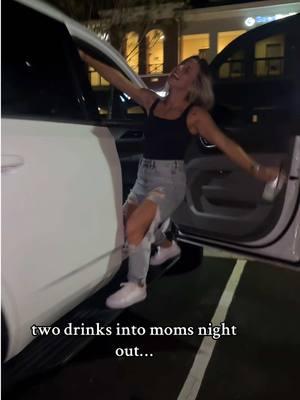 😂😂😂😂 @Kayla Bradshaw | Fitness Coach @averyheap_19 #mama #MomsofTikTok #nightout #wop #bestfriend 