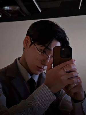 san with a suit and glasses is gonna do it for me EVERY time. #yooooons #ateez #ateezedit #san #sanedit #fyp #fypage #kpopfyp #viral 