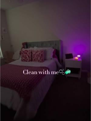 Bedroom reset with me 🫧🧼🩷#CapCut #CleanTok #bedroom #pinkroominspo #pinkroom #fypシ #satisfyingvideo #saturday #earlymorning 