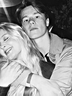 this pic of them 🤭 #youngroyals #edvinryding #fypシ #omarrudberg #zaralarsson