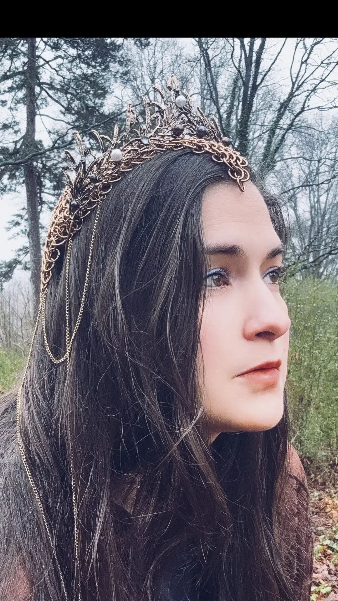 Are you going to a fantasy event this year? Fantasy ball, book ball, ren faire? Are you a fantasy cosplayer? This bronze chainmail headpiece is perfect on its own or styled with a crown, tiara, headwrap, hijab etc! The golden bronze is stunning with so many different skin tones and color costumes. Will be listing soon in my shop! Follow for more pieces being dropped soon! #ladyknight #knighttok #knightcore #royalcore #yourmajesty #fantasytok #fantasytiktok #fyp #chainmaille #chainmail 