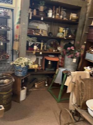 Let’s go junk’n ! If anyone is interested in these places they are Antique Treasures and Forever Anyiques at Farmington Mo. #antiques #junkin #treasure #wastingtime #fyp 