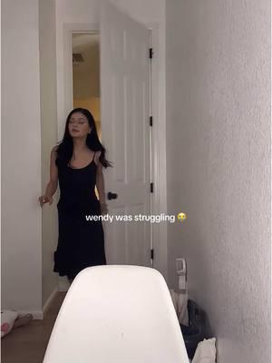 @Wendy Ortiz #fyp #wendyortizlive #evelynortizlive #eveandwendy #ashtrevino #evelynortiz #shawtybae #yohanaortiz #fypシ #viralvideo #funnymoments #funny #siblingcheck #twins #grwm #fail #valentina #OOTD 