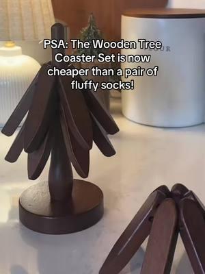 This coaster tree is so awesome! #coasters #trivet #kitchen #KitchenHacks #woodencoaster 