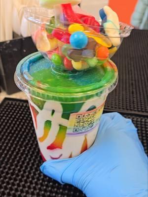 Rainbow Candy Slushie + marshmallow fluff 😍🤤😋 We are open ⏰️ Sat 12-8pm ⏰️Sun 12-6pm #gwinnettcounty #snellville #candygrapes #cottoncandy #dolesoftserve #familyacrivities #fmailyfunatl #lawrencevillega 