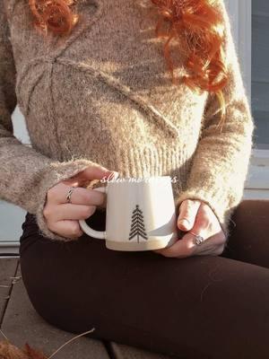 cosy & calm ☕️ #morningroutine #cosycore #morning #cozyathome #winter #wintermood #slowitdown #cosyvibes #morningcupoftea #cutecat #cosycottage #cottagecore cosy mornings slow winter 