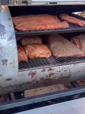 Love seeing The Barn Fire’s TMG 330 loaded down!  #themetalguys #tmgpits #lowandslow #capcut #bbq #offsetsmoker #stickburner #texasbbq #directhear #pitmaster #handcrafted 