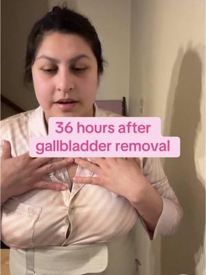 Also using an ice pack on the site of the incisions every few hours is what I was instructed to do🙂  #Gallbladder #gallbladderremoved #gallbladdersurgery #cholecystectomy #gallstones #gallbladderrecovery #postop #postopcare #postpartumbody #postpartumrecovery #aftersurgery #7weekspostpartum #newborntrenches #momof4 