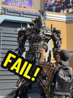 I FAILED LORD MEGATRON 😱 #universalstudios #transformers #decepticon #megatron #adventurezwithdavid #universalhollywood 