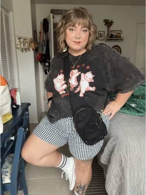 I'm breaking out so don't look too closely but this is what I wore on a date day (ollie's public house + trader joes). #centralflorida #creatorsearchinsights #collegeparkfl #plussizeedition #midsizefashion #softgrunge #girrlscout #abigailpenner #ginghamshorts #boxershorttrend #plussizebrand #plussizestyle #plussizestyle 