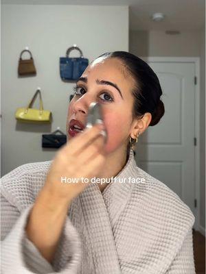 The easiest ways to instantly depuff ur face #depuffwithme #depuffing #puffyface #guasha #Vlog #puffyeyes #gym #morningroutine #morningvlog #morninginmylife #morningmotivation 