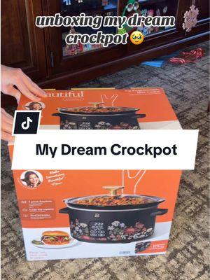 the best thing i could’ve unwrapped on Christmas morning 😭 i cannot wait to break this baby in! 🥘 @Drew Barrymore #crockpot #drewbarrymore #beautifulbydrew #beautifulbydrewbarrymore #drewbarrymoreappliances #drewbarrymorecrockpot #beautifulkitchenware #crockpot #crockpotrecipes #crockpotmeals #crockpotdinner #crockpotrecipe #crockpotmeal #crockpotcooking #easydinner #easydinnerideas #easydinnerrecipes #easydinners #easydinneridea #easydinnerrecipe #cheapmeals #cheapdinner #cheapdinnerideas #soup #crockpotsoup #soupseason #slowcooker #slowcookerrecipe #slowcookermeals #slowcookersoup #easysoup #groceryhaul #grocerystore #grocerylist #groceryrestock #ingredienthousehold #cheaprecipe #cheaprecipes #Recipe #recipes #dinnerrecipe #dinnerrecipes #souprecipe #newborn #toddler #sahm #sahmlife #sahmtok #sahmsoftiktok #momlife #MomsofTikTok #momtok #girlmom #2under4 #momcontent #toddlermom #christmas #christmas2024 #christmashaul #christmasunboxing #prettyappliances #kitchenappliances