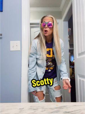 There’s a whole generation out there that doesn’t know that Scotty doesn’t know…😅😂 #millenial #scottydoesntknow #bathroomconcert 