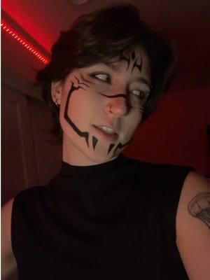 Gotta do this makeup again with my yuji stuff 🙂‍↕️ #sukuna #sukunacosplay #sukunamakeup #jujutsukaisen #jjk #fypシ #anime 