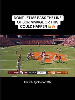 It goes down on my twitch stream go follow me 😭🔥 . . . #twitchstreaming #twitchgamer #ncaa25 #ncaafootball #ncaafootball25 #oklahoma #oklahomafootball #clemsonfootball #groundgame #fyp #fypシ 