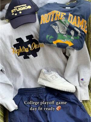 Vintage college game day fits for playoffs 🏈🔥 Oregon Ducks Ohio State Buckeyes Texas Longhorns Penn State Nittany Lions Notre Dame Fighting Irish Boise State Broncos NCAAF college football fashion game day outifit #vintagesports #gamedaystyle #retrovintage