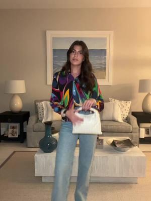 Fun Florida OOTN #floridaoutfits #vacation #vacationoutfits #emiliopucci #pucci #levis #levisjeans #bottega #bottegaveneta #bottegavenetabag #ootn #outfitinspo #outfitinspos #outfitideas #outfitinspirations #ootn #OOTD #kelsoslooks 