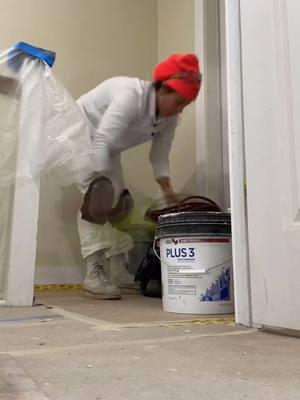 Our friend Kristina Kuddar is flipping a house and shows a full setup and spray here with her 440! #titantool #paintsprayer #housepainting #fyp