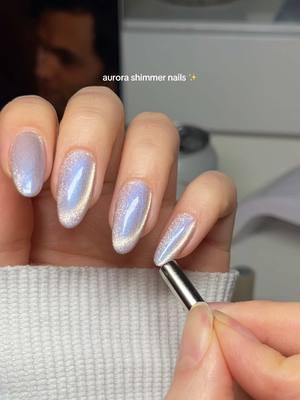 on a mission to discover all the prettiest cateye polishes 🤠 this one’s sooo dreamy <3💫 #nails #nailinspo #cateyenails #glassnails #glitternails #winternails #gelxnails #gelextensions #nailtutorial 