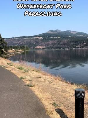 Hood River Oregon! Waterfront Park Paragliding  #creatorsearchinsights #oregon #hoodriver #paraglidinglife #columbiariver 