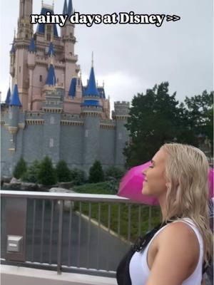 Missing days like this 🥹 #disneyworld #disneyrainyday #disneyrain #disneyparks #magickingdom #disneyprincess #creatorsearchinsights 