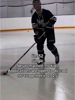 Applications are open 😏👀 #CapCut #fyp #foryou #fypシ #single #datinglife #hockeyboys #hockey #blowthisup #BookTok 