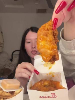 chick fil a hot honey tenders mukbang #chickfila #hothoneychicken #hothoneytenders #chickentenders #chickfilahothoneytenders #mukbang #eating #eatwithme #FoodTok #newmenuitem @Chick-fil-A 