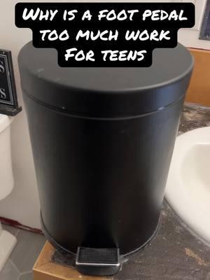 #creatorsearchinsights trash can hack for lazy teens #trashcan #trash #bathroomtrashcan #bathroomdecor #decor #motionactivated #motionsensetrashcan #motionactivatedtrashcan 