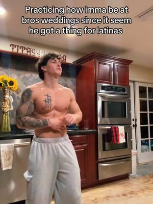 I heard every Latina needs their white boy is that true? #fyp #foryoupage #Relationship #relatable #funny #latina #spanish #dance #trending #viral 