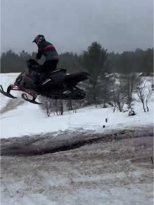 Little dirt ride today #snowmobile #snowmobilevideos #snowmobiles #polaris #skidoo #snowmobilelife #polarisrzr #skidoo850 