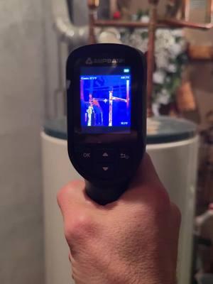 Handy for hot spot checking #mvc55 #techgadgets #thermalimaging #thermalcamera #tiktokshopcreatorpicks 