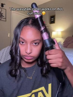 I loveeeee this yall!! #alexuskianah #fyp #TikTokShop #rotatingcurlingiron #wavytalk #hairdressing #christmasgift @wavytalkofficial 