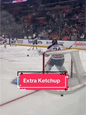 Extra ketchup please!! #mcdavidhatesketchup #hockeylife #hockeyromance #inthecrease #oilerssuck #gokingsgo #englishteacher #connormcdavid #stuartskinner @LA Kings @Edmonton Oilers 